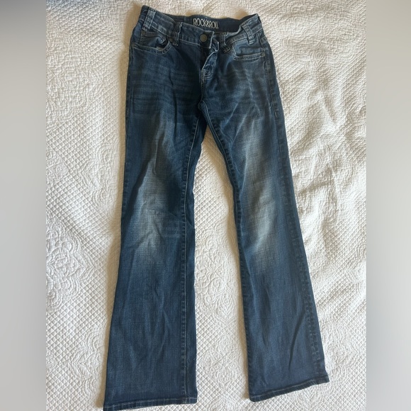 25x34 Rock and Roll Cowgirl Jeans - Picture 2 of 3